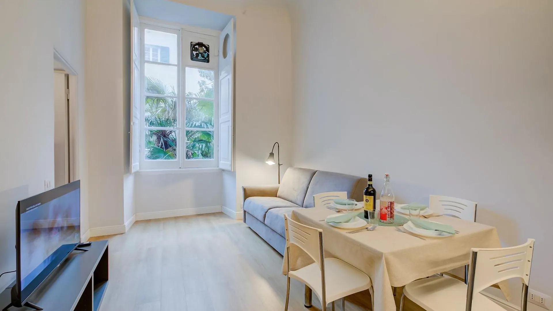 Historic Center Apartments - Happy Rentals Genoa