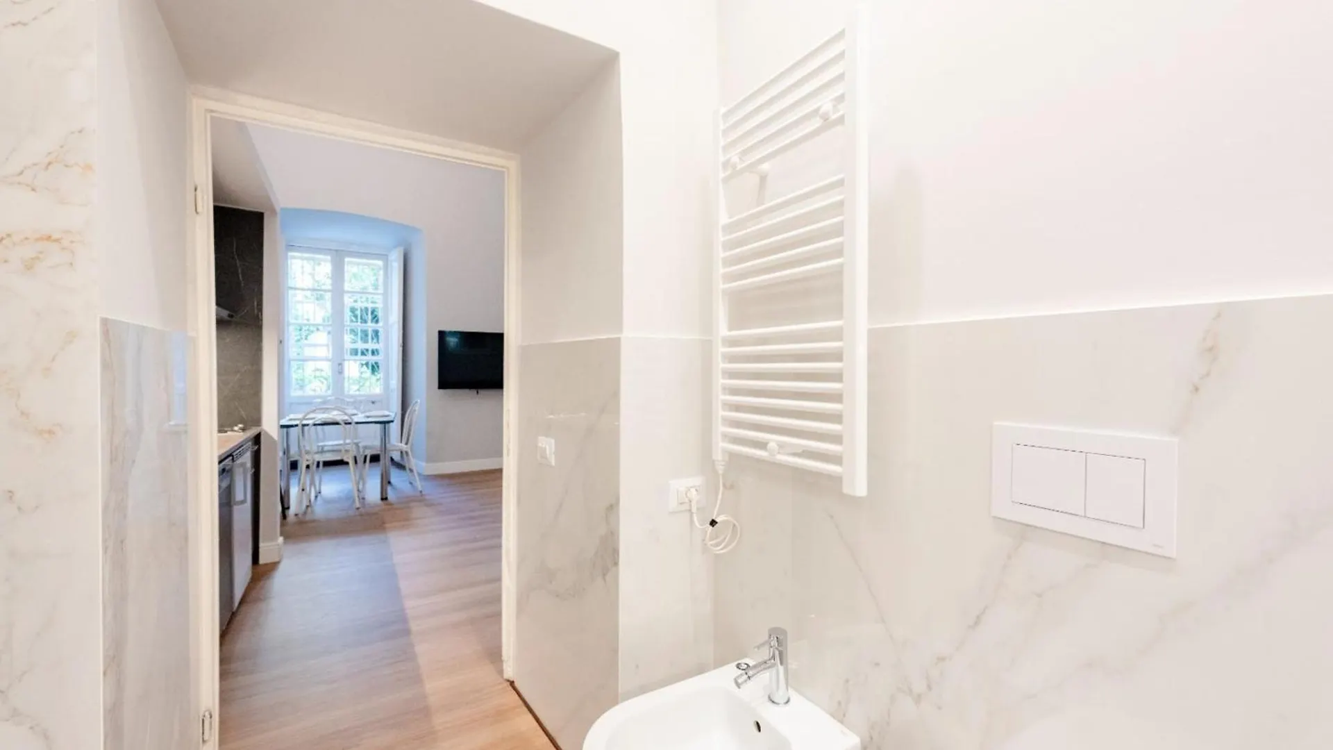 Historic Center Apartments - Happy Rentals Genoa