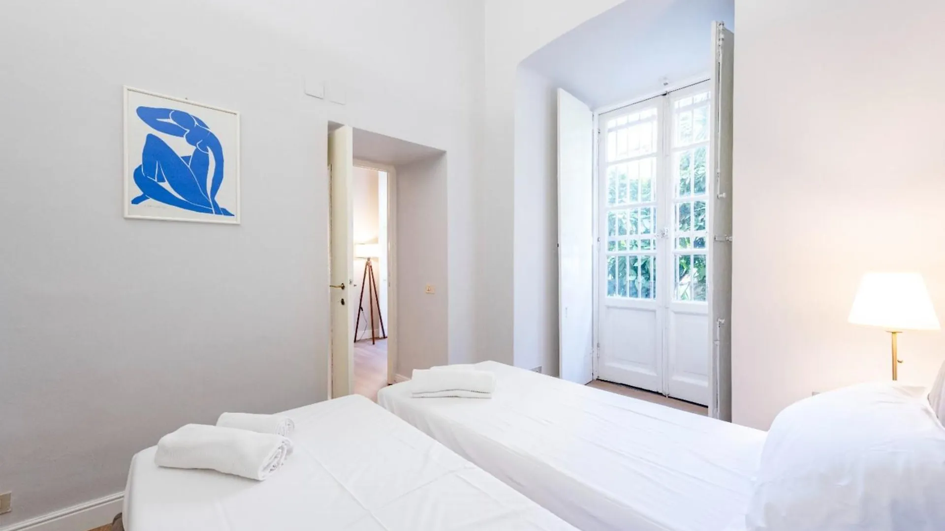 Historic Center Apartments - Happy Rentals Genoa
