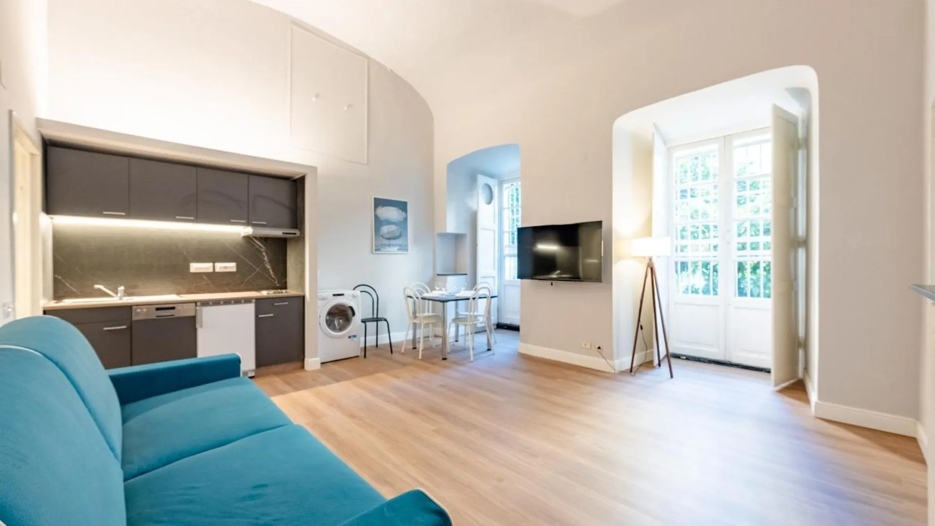 Historic Center Apartments - Happy Rentals Genoa
