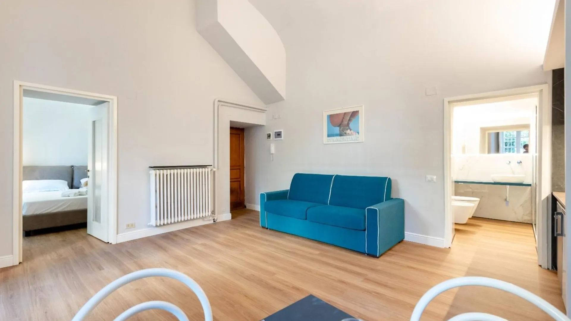 Historic Center Apartments - Happy Rentals Genoa Italy